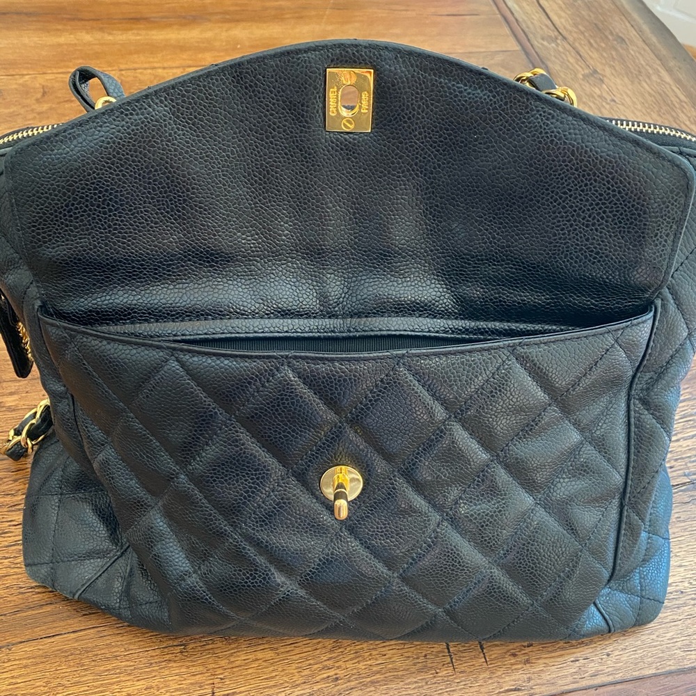 Authentic Vintage Chanel Purse - Picture 5 of 16